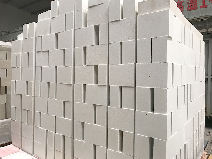 刚玉莫来石砖.jpg